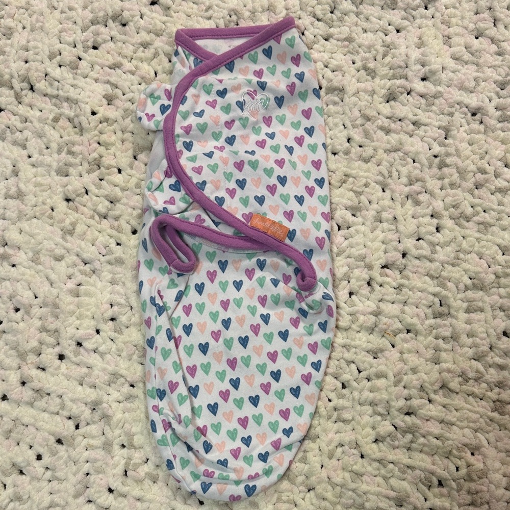 SwaddleMe Heart Pattern Swaddle - Purple Trim